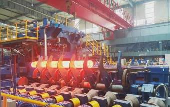 国内首套无缝钢管智能制造生产线关键设备试车成功