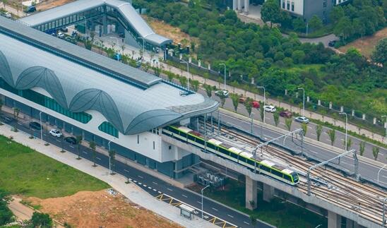 助力长株潭一体化 湖南首条跨城地铁通车