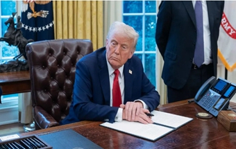 特朗普：考虑免除汽车零部件关税