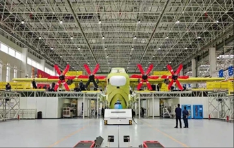 AG600批产首架机总装下线交付试飞！