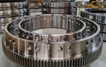 全球首款4000吨起重机回转支承轴承问世