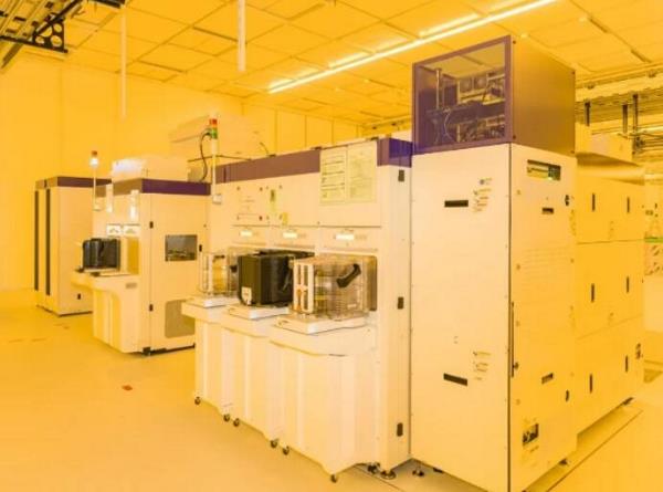 博世德累斯顿芯片厂年底前正式投产