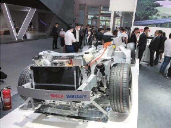 量产配套启动，自主品牌企业在域控制器领域寻求逆袭