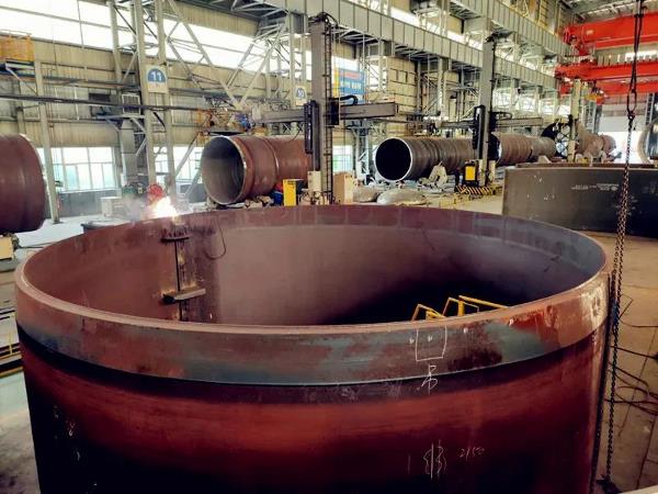 中油七建厚板卷制技术取得新突破！