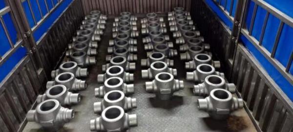 中冶重工石油高压管汇锻件发车！