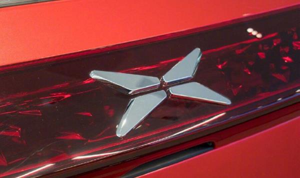 小鹏汽车取消“大小周”工作制，员工称不影响收入！